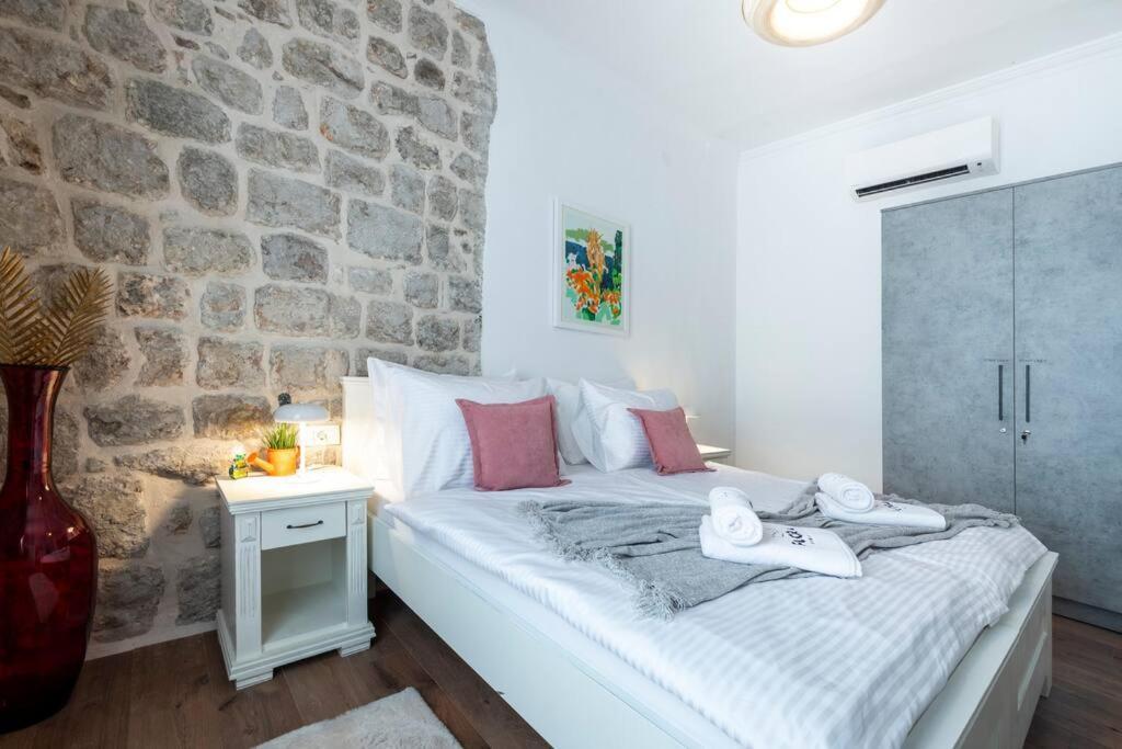 Flora-Heartbeat Old City Three Bedrooms Apartment Ragusa Esterno foto
