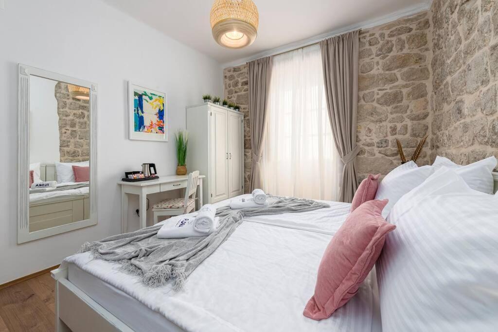 Flora-Heartbeat Old City Three Bedrooms Apartment Ragusa Esterno foto